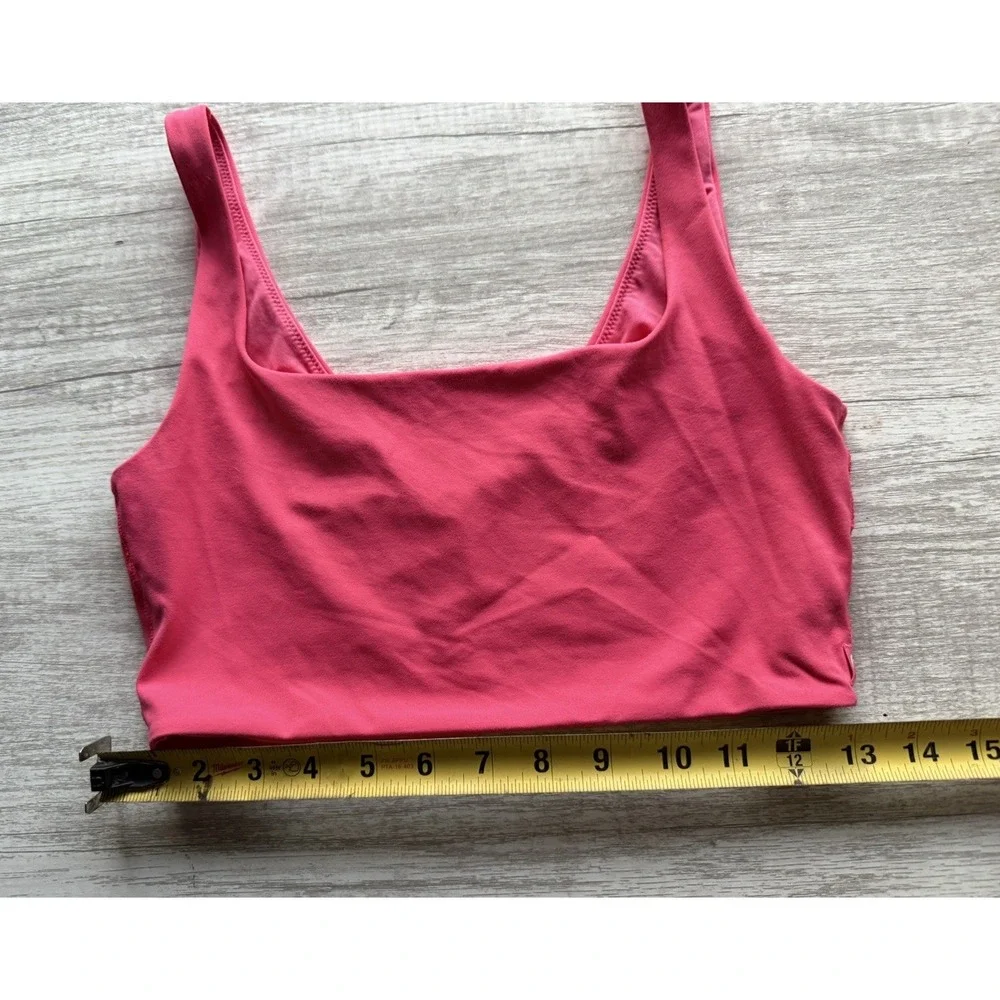 Lululemon Women's Pink Cropped Tank Top Built In Bra Stretch Athletic Size S
